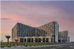 Holiday Inn Dubai Al-Maktoum Airport