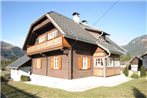 Scenic Holiday Home in Kleblach - Lind with Sauna