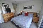 NORTH SYDNEY FULLY SELF CONTAINED MODERN 2 BED APARTMENT (16WAL)