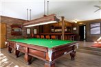 Brookfield Retreat - Large Holiday Home / Group Accommodation