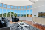 Huge Harbour View Apartment In Historic Home