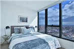 A Modern & Posh 2BR Apartment with Fantastic Views