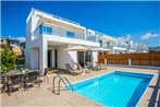 Villa in Pegeia Sleeps 6 includes Swimming pool Air Con and WiFi 9