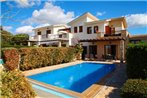 Villa in Kouklia Sleeps 4 includes Swimming pool Air Con and WiFi 0 5