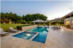 Stunning Villa with Private Pool and Jacuzzi in Casa de Campo