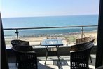 Sea View Apartment - Stanley - Wifi - Parking