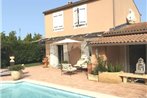 Agreable Villa avec piscine privee et Poolhouse a` proximite d'Aix en Provence