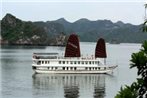 Heritage Line Ginger Cruise - Halong Bay & Lan Ha Bay