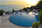 Studio apartments with pool maria in Agios Gordios Beach