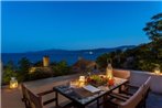 Myrsini's Castle House - Comfortable Residence with Large Balcony & Sea View
