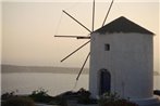 Lioyerma Windmill Villa & Pool