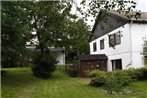 Cozy Holiday Home in Hildfeld with Private Garden