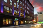 Holiday Inn Express Hotel and Suites Boston TD Garden