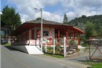 Hostal Rio Arabia - Valle De Cocora HOTEL