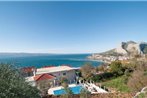 Three-Bedroom Apartment with Sea View in Omis