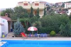 Family friendly apartments with a swimming pool Seget Vranjica