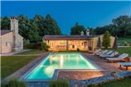 Luxury villa with a swimming pool Prodol
