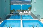 Apartments with a swimming pool Mastrinka