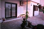 Apartments and rooms by the sea Brodarica