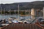 Studio Apartment in Trogir with Sea View