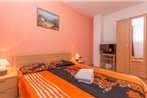 One-Bedroom Apartment in Gornji Karin