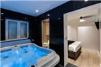 Marcius Luxury Apartment with jacuzzi & sauna