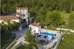 cttu294/295-Beautiful stone house in Alt-Tucepi with heated pool for 8  2 persons