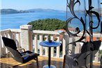 Apartment for two persons with sea view in Trogir near the beach
