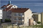Apartments by the sea Podstrana
