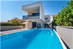 Luxury villa with a swimming pool Sukosan