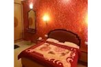 Charming Stay near Picture Palace (200m from Mall)
