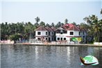Kerala backwaters staying haats