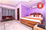 Super OYO Hotel Rajesh Palace