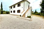 Umbrian Hills Flat - Free Parking & Garden