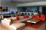 Tannah Luxury Beachfront Apartment