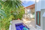 Private Terrace with Plunge Pool l Sat TV l Beach Access