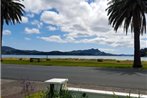 Bach at The Beach - Whitianga Holiday Home