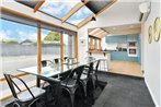 Whitmore- Classic Villa - Christchurch Holiday Homes