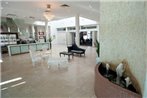 Sfera's Park Suites & Convention Centre