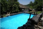 Tacheva Family House - Pool Access