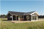 Three-Bedroom Holiday Home Hunderup 01