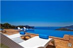 Kalkan Villa Sleeps 17 Pool Air Con WiFi