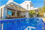 Kalkan Villa Sleeps 6 Pool Air Con WiFi