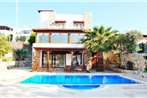 Ortakent Villa Sleeps 9 with Pool and Air Con