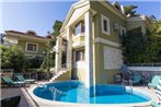 Turunc Villa Sleeps 11 Pool Air Con WiFi