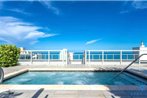 Beachfront Condo-ROOFTOP infinity POOL Holl