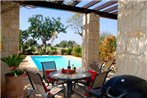 2 bedroom Villa Destu with private pool and golf views