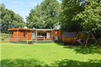 Beautiful Bungalow with Jacuzzi in Uden