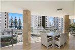 Maili 6 Luxury sky home apartment in Rainbow Bay Coolangatta Wi-Fi Included