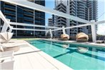 Broadbeach 2 Bedroom FREE WIFI